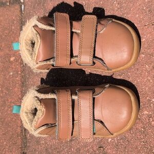 Ten Little Furry High Top Boots -- size toddler 7.5 -- Chestnut Brown